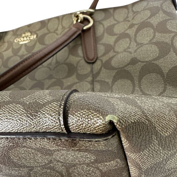 Coach Signature Ava Gold Chain Brown/Beige Tote Shoulder RESERVED FOR D_PULLING - Picture 9 of 9